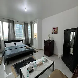 Corniche Street - Extremely Unique أبو ظبي